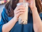 Nâng ngực uống trà sữa được không- Bác sĩ thẩm mỹ giải đáp
