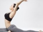 Nâng ngực có tập yoga được không – 5 bài tập phù hợp