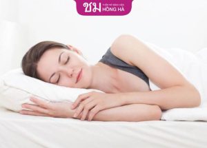 Nâng ngực sau bao lâu được nằm nghiêng? 11 Lưu ý cần biết