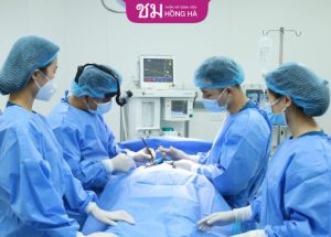 Review bác sĩ nâng ngực giỏi nhất ở Hà Nội được đánh giá cao