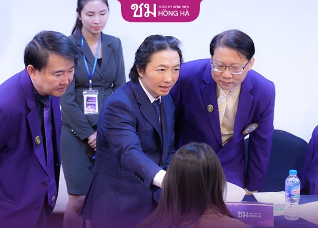 Thẩm mỹ Bệnh viện Hồng Hà quy tụ bác sĩ giỏi chuyên môn