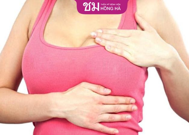 Hậu quả của nâng ngực khiến mô ngực bị biến dạng