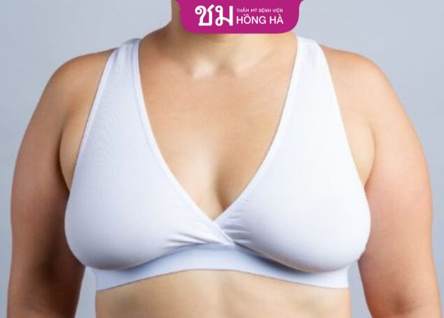 Thế nào là vòng 1 chảy xệ - Do tuổi tác và lão hóa