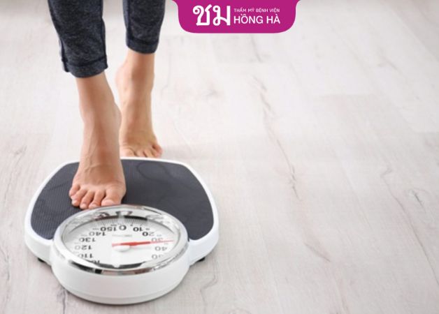 Duy trì cân nặng ổn định giúp cải thiện tình trạng chảy xệ vòng 1
