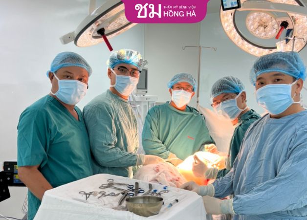 Phẫu thuật giúp thu gọn và làm săn chắc vòng 1 chảy xệ