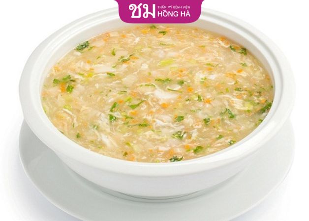 Ưu tiên các thực phẩm mềm như cháo, súp