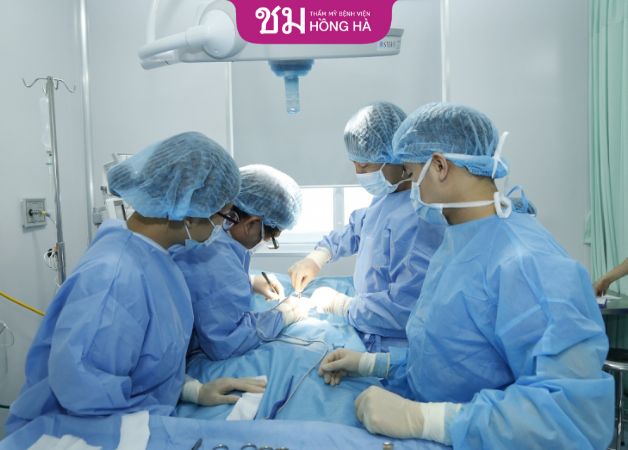 Chọn địa chỉ và bác sĩ nâng ngực giỏi
