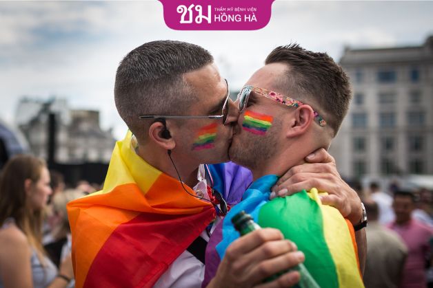 Gay là nam giới bị thu hút bởi người đàn ông khác