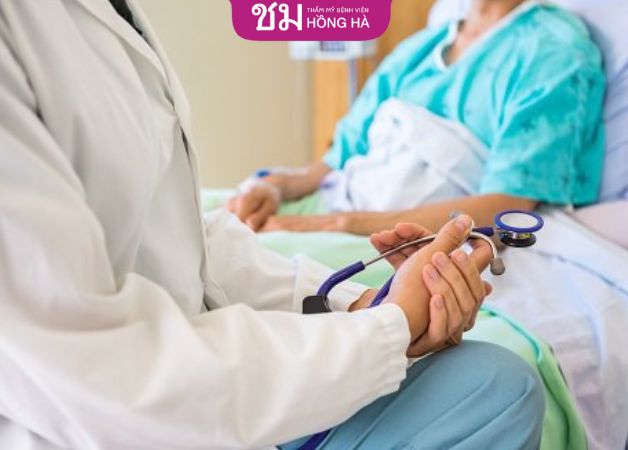 Người chuyển giới sau khi phẫu thuật cần tuân thủ theo chỉ dẫn của bác sĩ