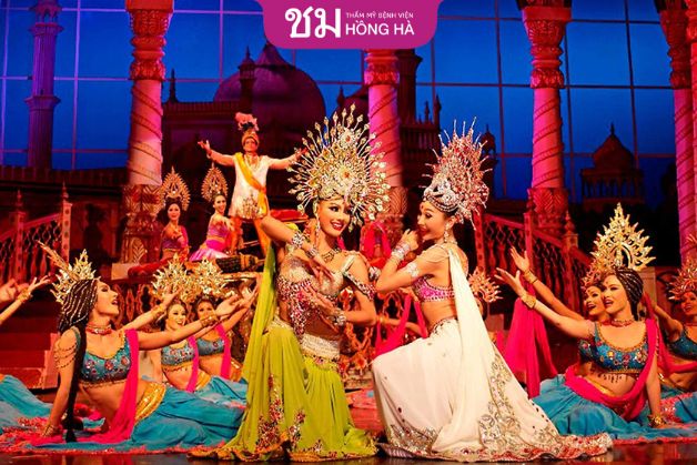 Tiffany Show là show chuyển giới đầu tiên