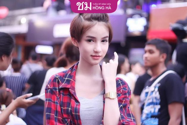 Rinrada Thurapan là Hoa hậu chuyển giới Thái Lan năm 2017