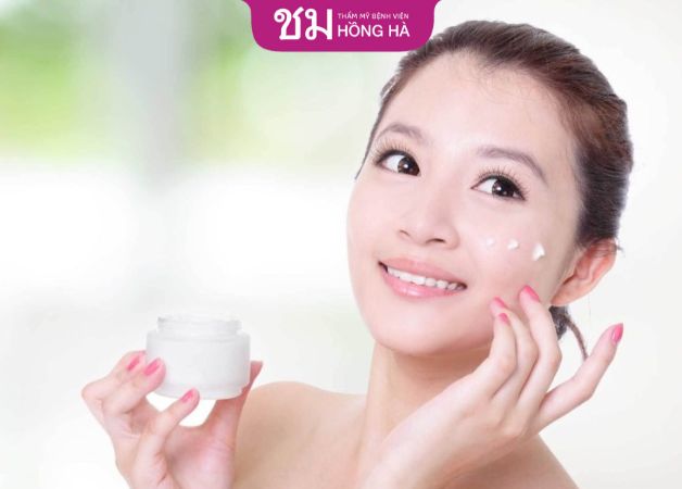 Hãy nhớ dưỡng ẩm cho da của bạn