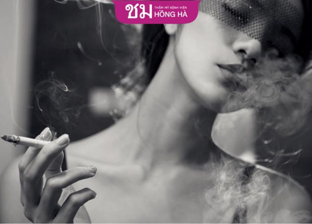 Hút thuốc lá khiến ngực chảy xệ
