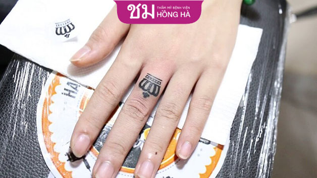Hình xăm vương miện thích hợp cho cả nam và nữ