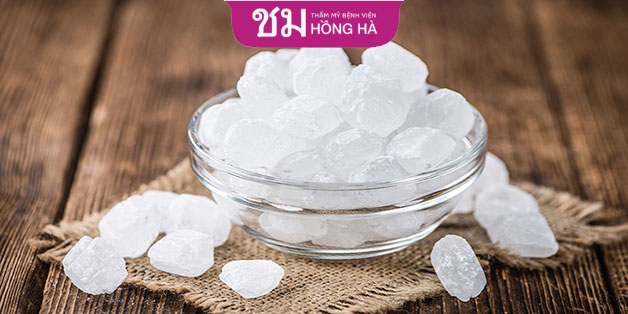 Phèn chua là nguyên liệu dễ dàng tìm mua ở bất cứ đâu