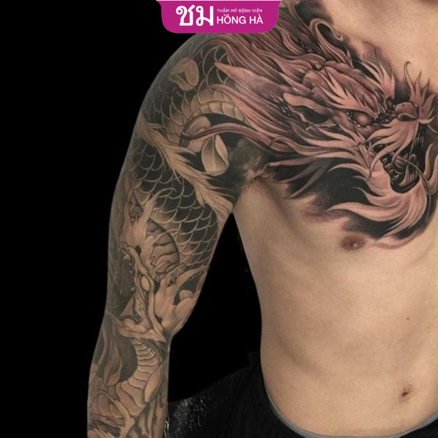 Mẫu xăm rồng kéo dài từ bả vai xuống cánh tay được yêu thích