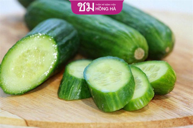 Trong quả dưa có đến 96% là nước nên giúp da dương ẩm hiệu quả