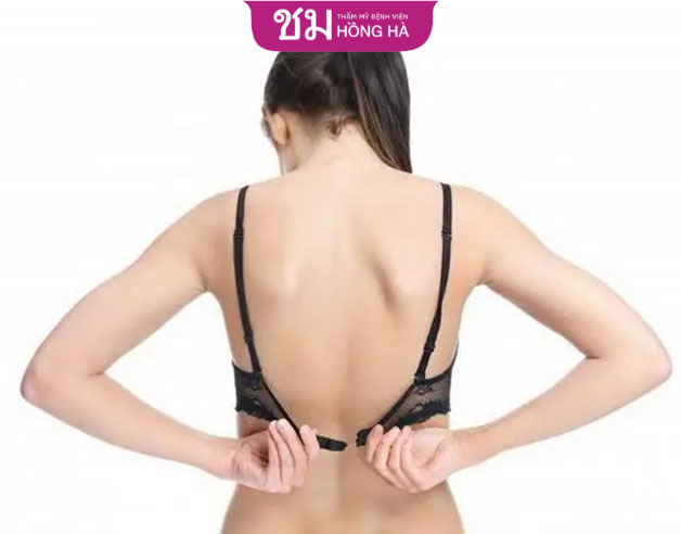 Mặc áo ngực quá rộng hay quá chật cũng sẽ ảnh hưởng đến kích thước ngực