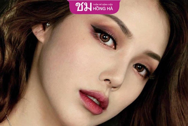 Từ xa xưa, dáng mày lá liễu ở phụ nữ luôn được đánh giá cao về tướng số